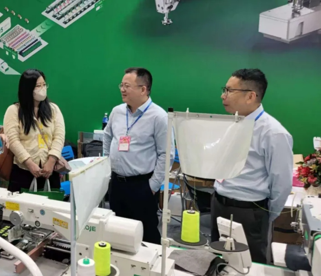 现场直击！中捷携多款核心智慧机型亮相越南展